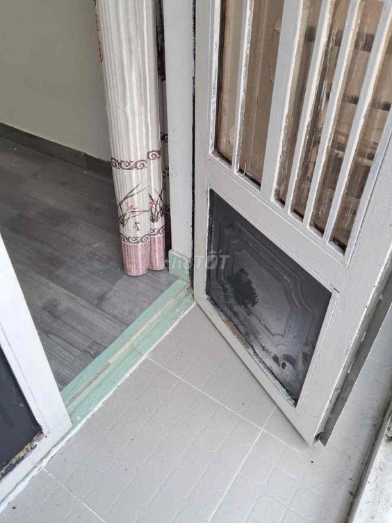 Compact Rental Near University and Market in Go Vap District