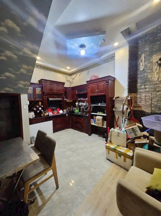 Spacious Storefront/Spa Location in Tan Thoi Hiep, District 12