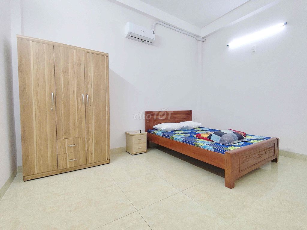 5-Bedroom House with Full Furniture in Vinh Hoa