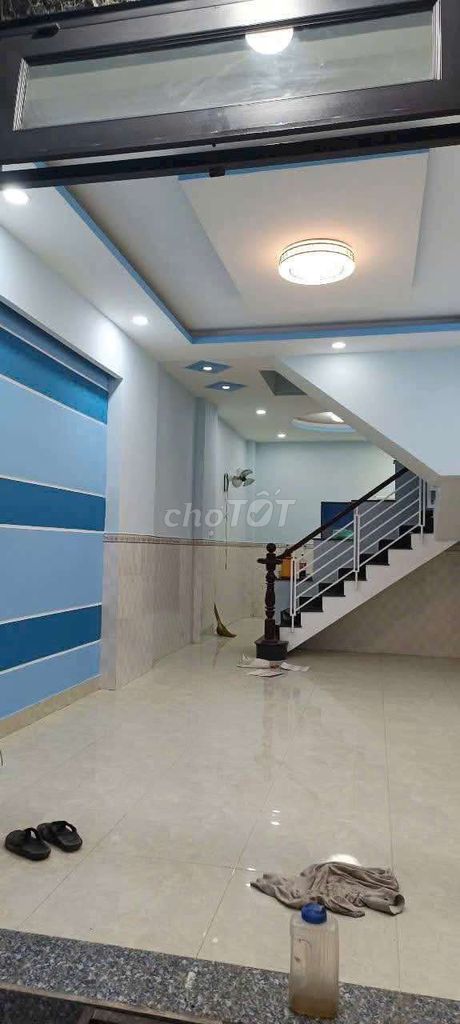 Modern 4-Bedroom Townhouse Near Quang Trung