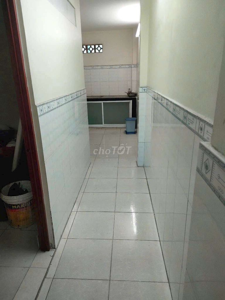 Spacious Townhouse with Car Access and Security