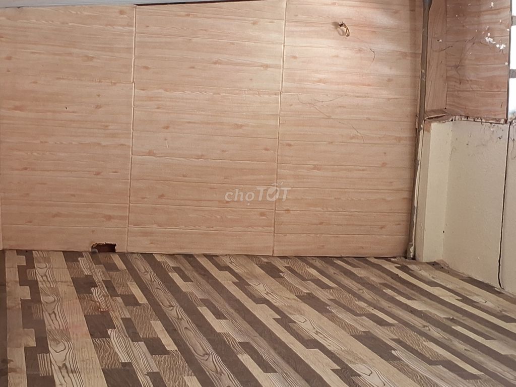 Commercial Space with Living Area in Dong Hung Thuan