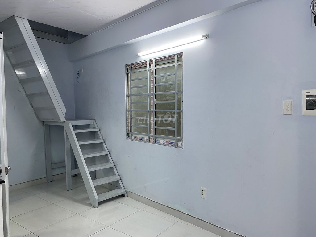 Newly Renovated Apartment Near MT Truong Sa