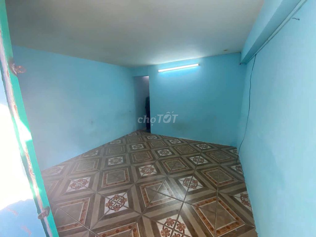 Blue-painted house with 1 bedroom