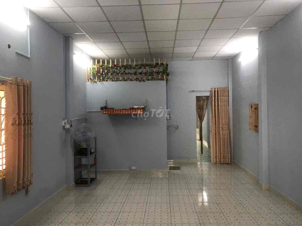 Spacious House for Business in Hoc Mon