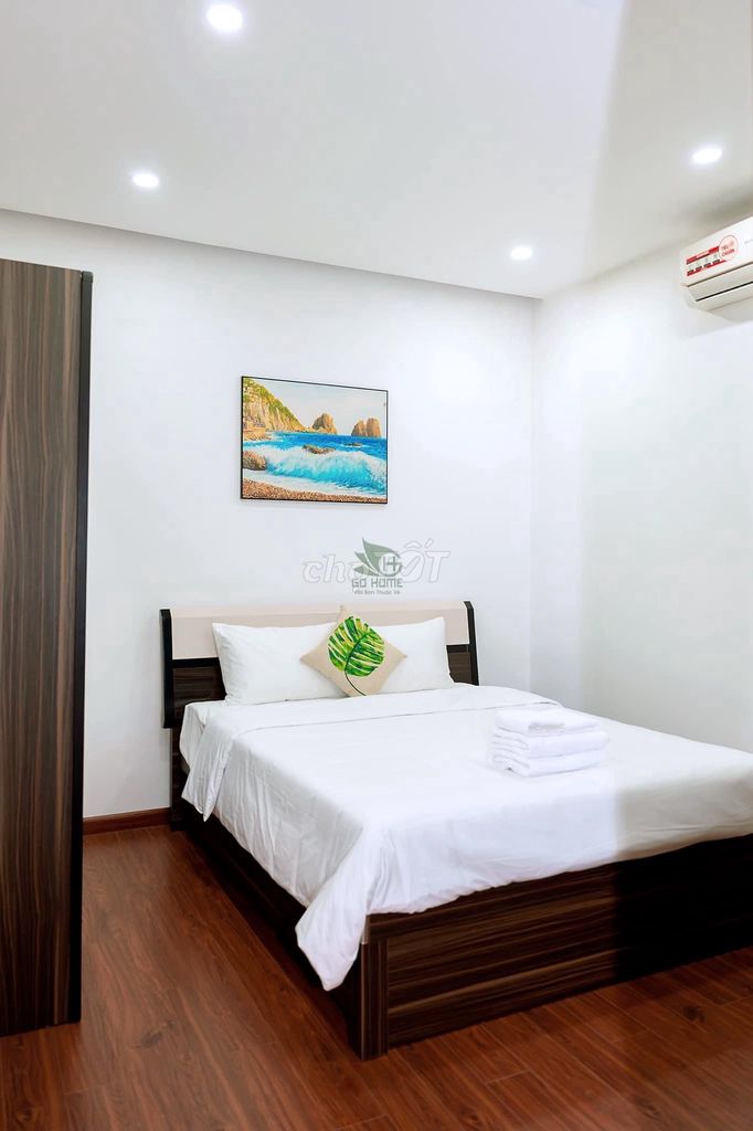 Spacious Garden Villa with Fish Pond