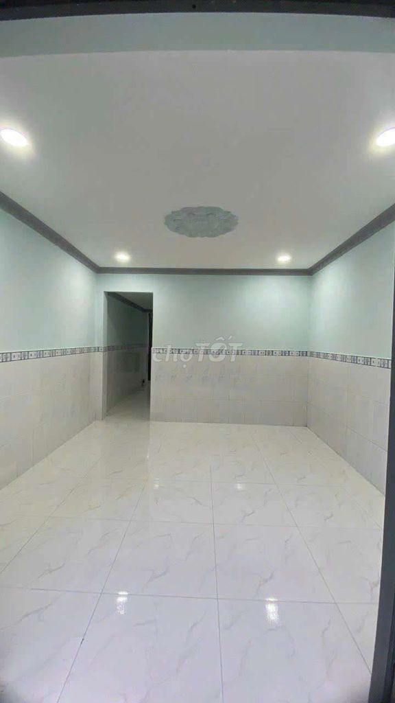 Modern 3-Bedroom Townhouse Near Go Vap
