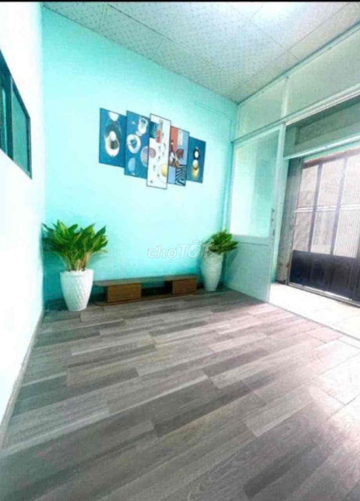 Spacious 3-Bedroom House in Binh Thanh District