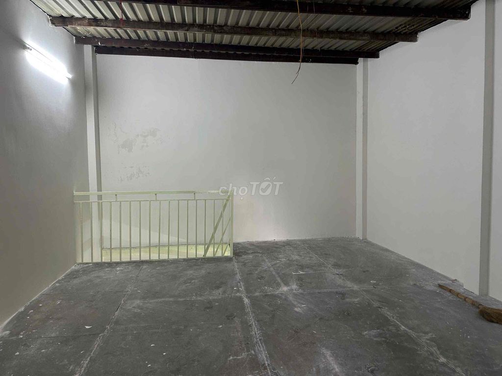 Commercial Storefront in Tan Binh District