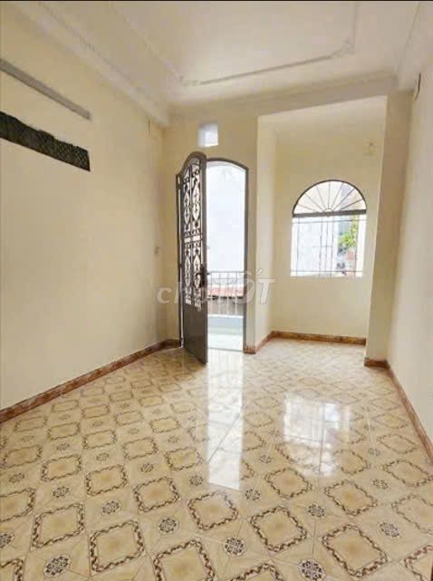 3-Bedroom House with Modern Interior in District 5
