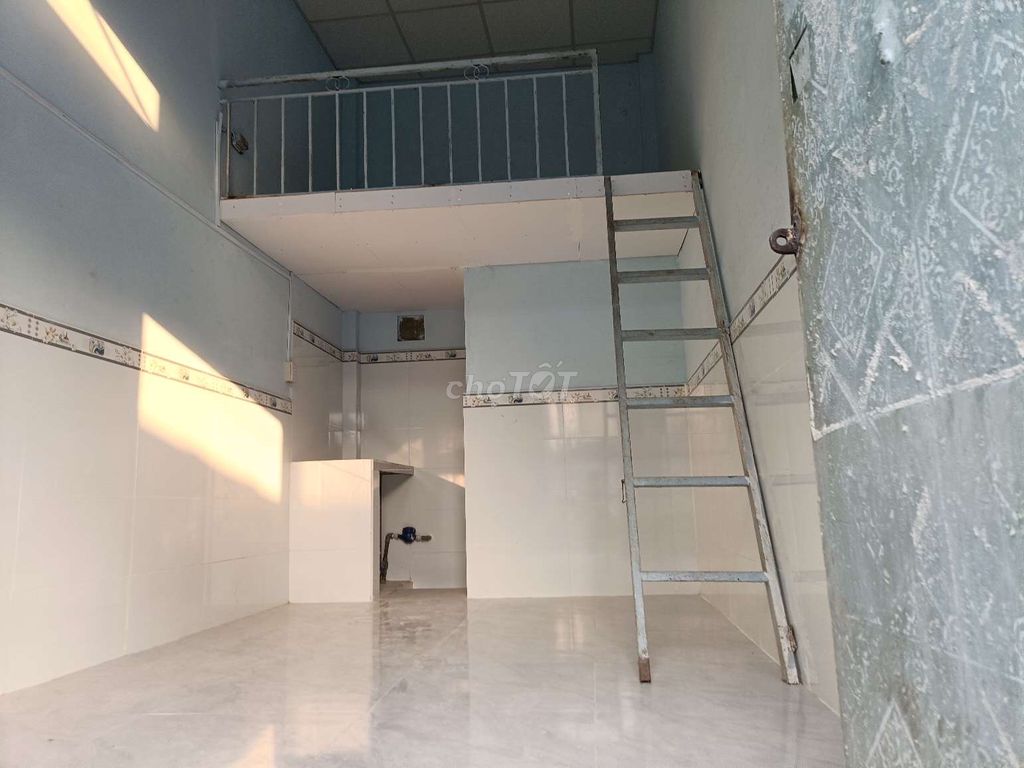 Commercial Room for Rent at Bui Cong Trung