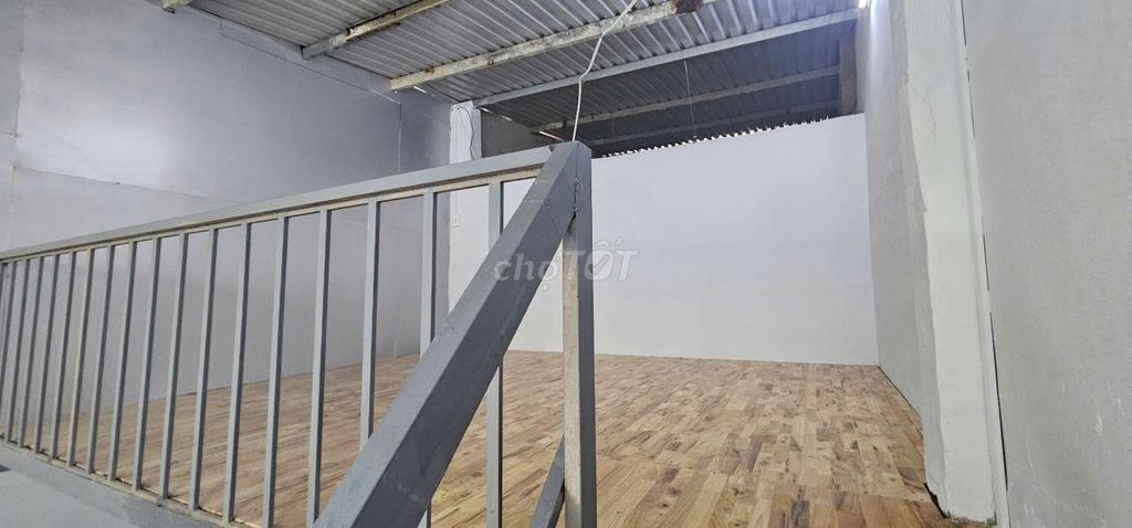 1-story house with mezzanine, 2 bedrooms, near Tan Thoi Nhat Street