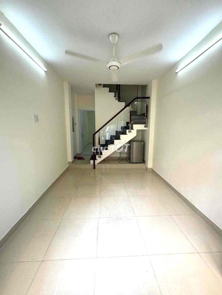 Modern Townhouse with 3 Bedrooms in Binh Thanh