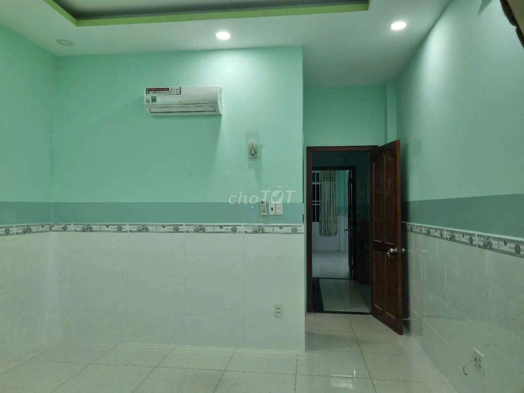 Spacious 4-Bedroom House Near Industrial Park