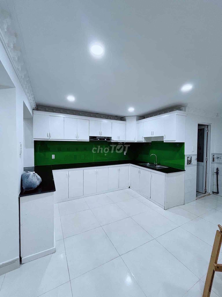 Modern House for Rent in Nguyen Can Hoi
