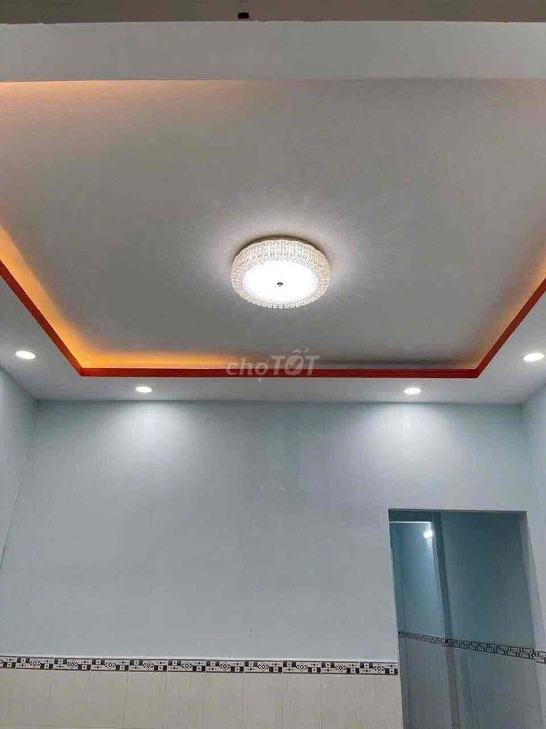Modern 4-Bedroom House with Business Potential