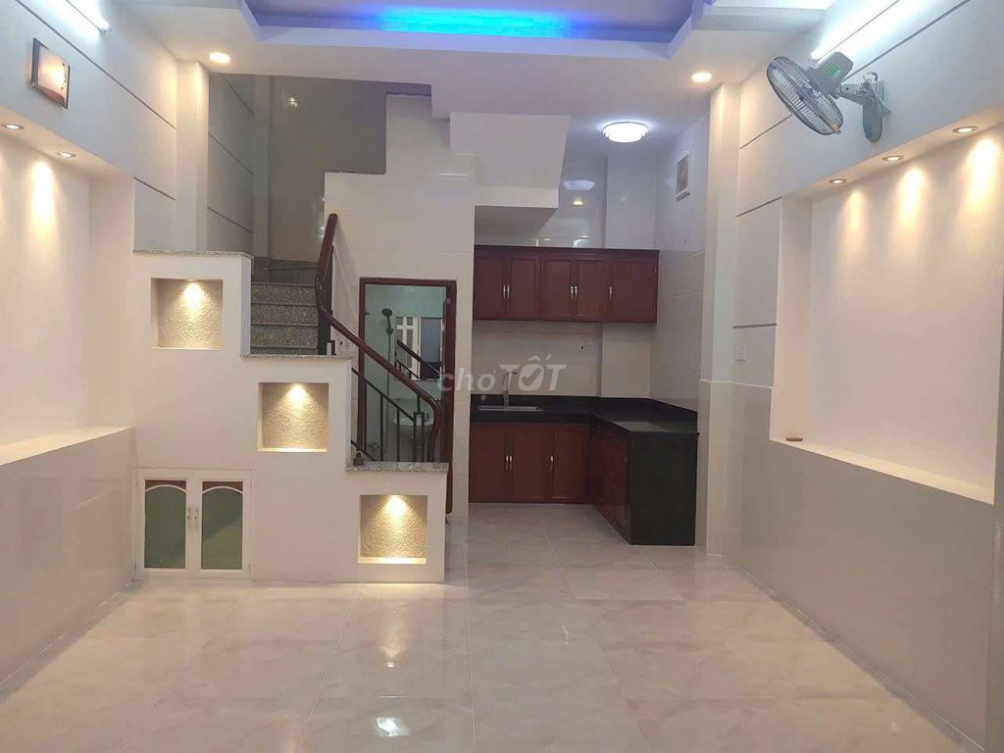 Modern 4x7m House in Phan Dinh Phung, Fully Furnished