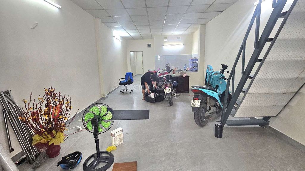 2-Bedroom House in District 8, Convenient Location