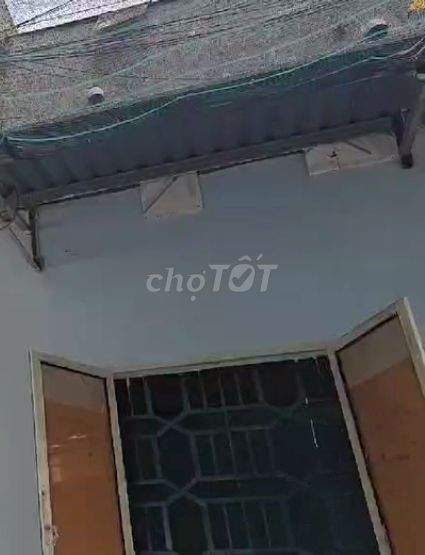 Spacious 2-Bedroom House in Quiet Residential Area