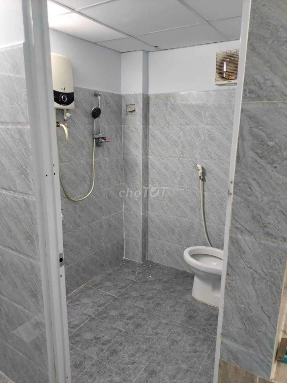 Spacious 2-Bedroom House Near Phan Boi Chau School