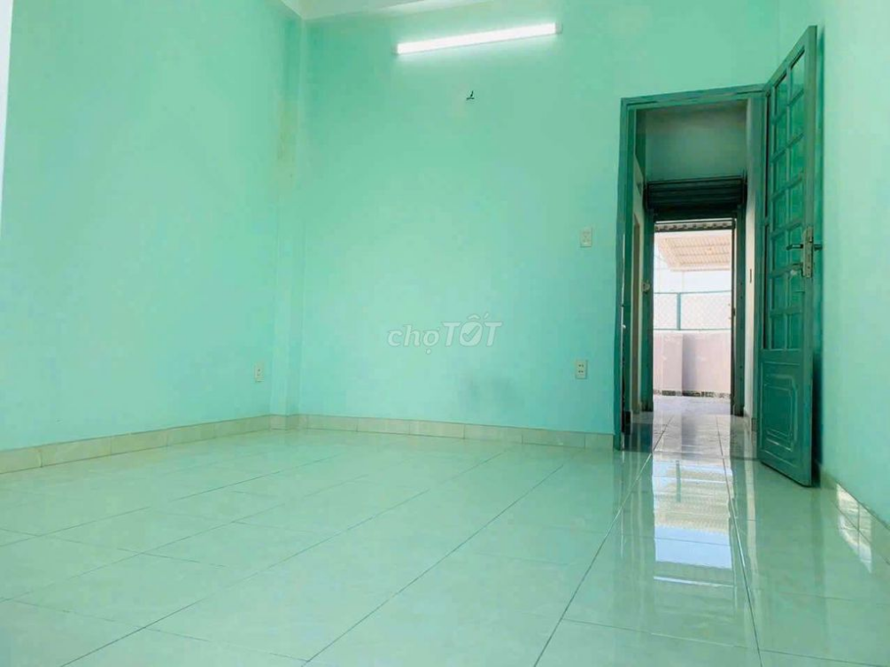 Spacious 2-Bedroom Apartment on Lac Long Quan Street, Tan Binh District