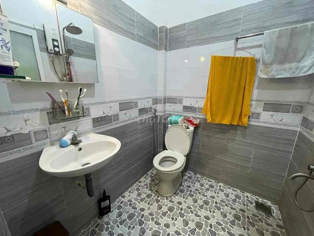 3-Story House with 3 Bedrooms in Tan Phu