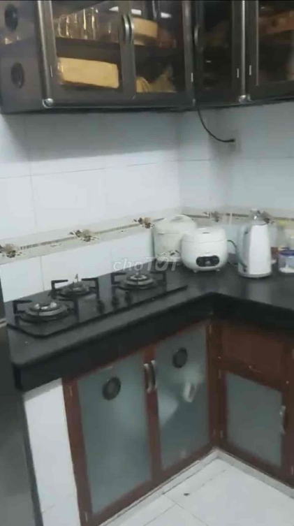 Rental Property in Tan Binh Area near Pham Van Hai Market
