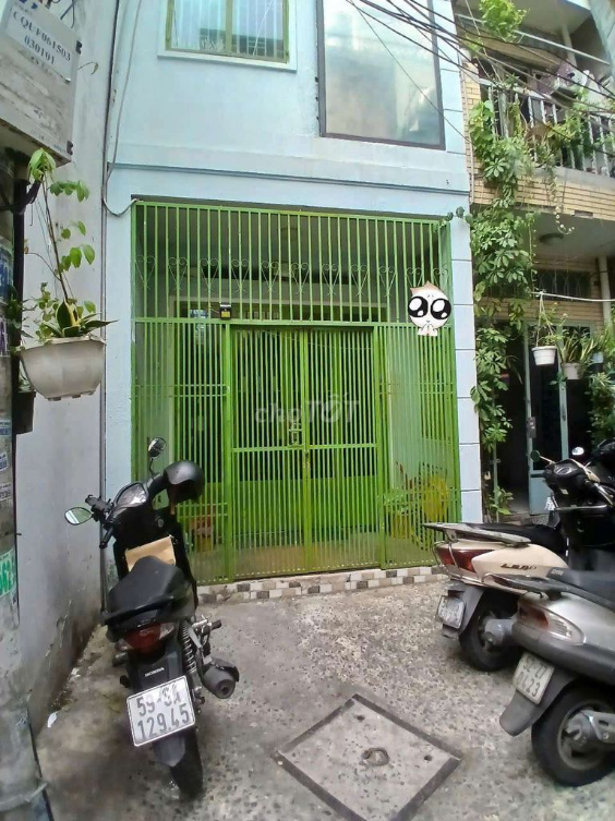 Entire House for Rent in Binh Thanh District, 3.5x9m, 3 Bedrooms