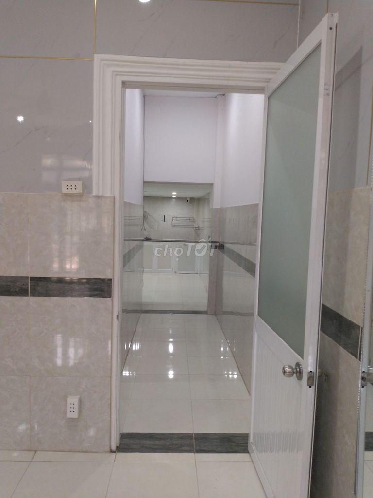 75m² House Near Hospital with Basic Furnishings