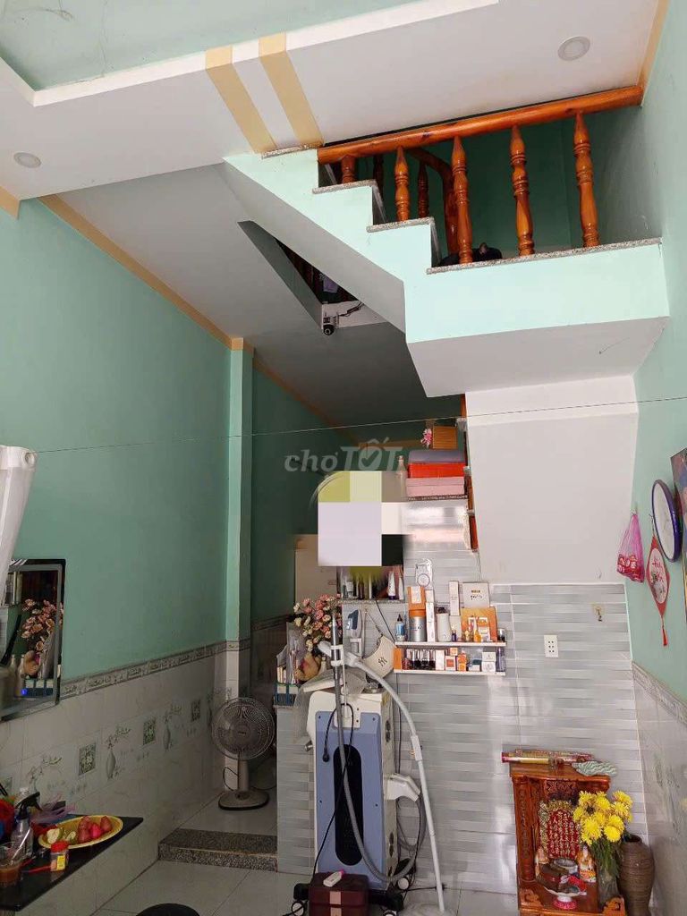 2 Bedroom House Near Triple Junction