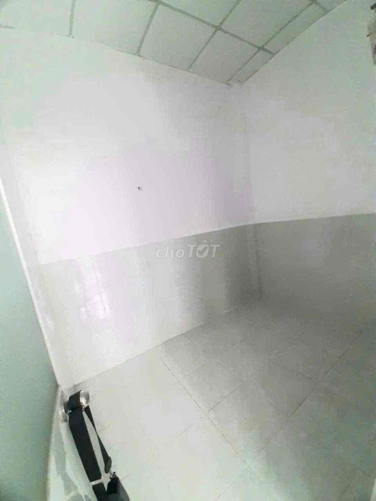 Modern Two-Bedroom House Near Railway Junction
