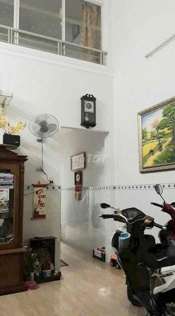 2-Bedroom Townhouse with Parking in Thanh Xuan