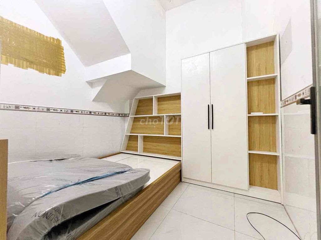 Modern Studio with Washing Machine Near Markets