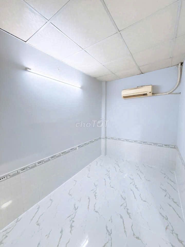 Modern 3BR Townhouse Near Lottemart