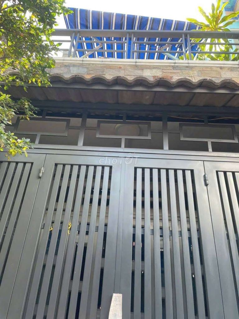 2-Bedroom Townhouse Near Nhi Thien Duong Market