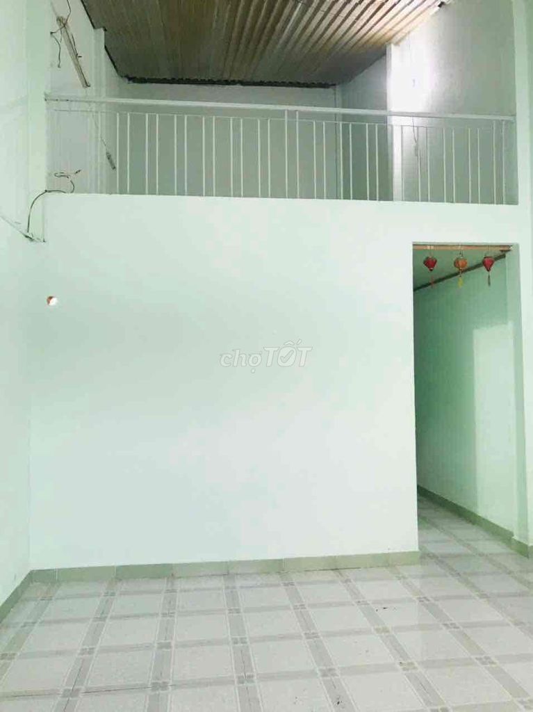 Spacious Townhouse with Loft in Go Dau