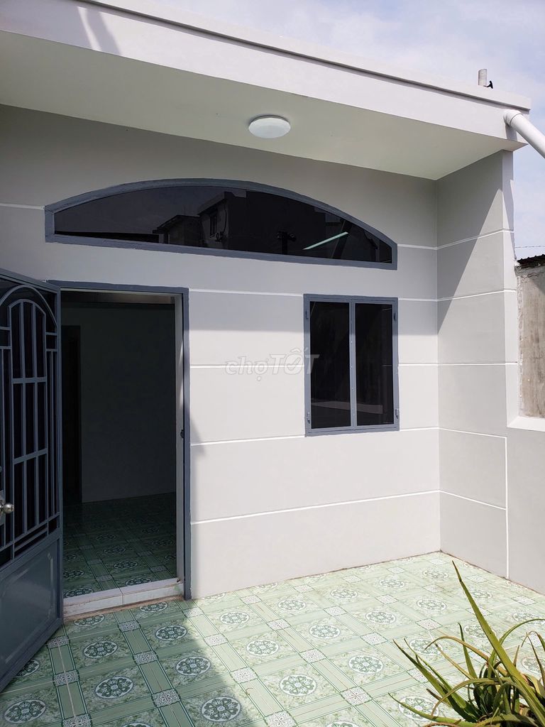 Modern Townhouse in District 8 Near Cha Va Bridge