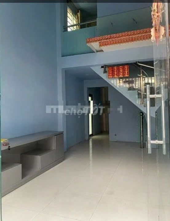 Modern Two-Story House with Mezzanine in District 11