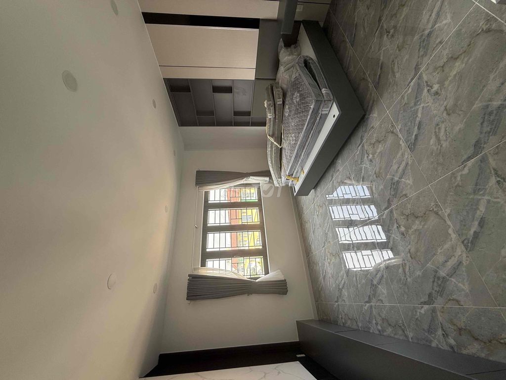 Modern Apartment Near University