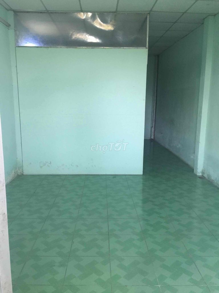 Compact 1-Bedroom with Basic Amenities