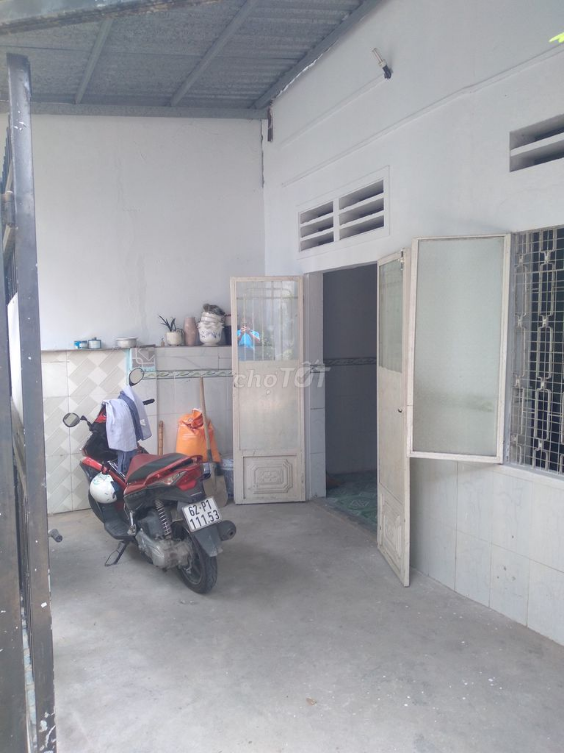 Spacious 2-Bedroom House with Garden in Phu Loi Area