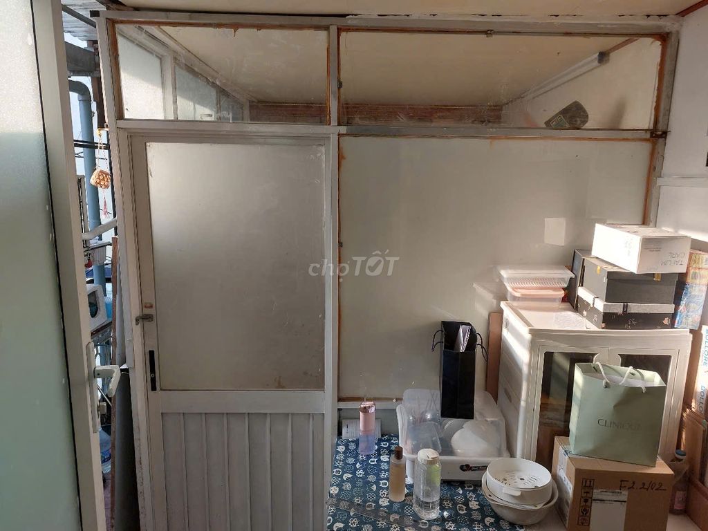 Quiet 1-Bedroom Apartment Near Police Station