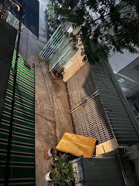 Private Room with Separate Entrance and In-Room Toilet