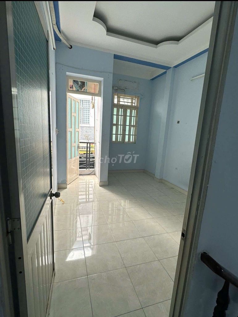 Two-Story House with 4 Bedrooms in District 8