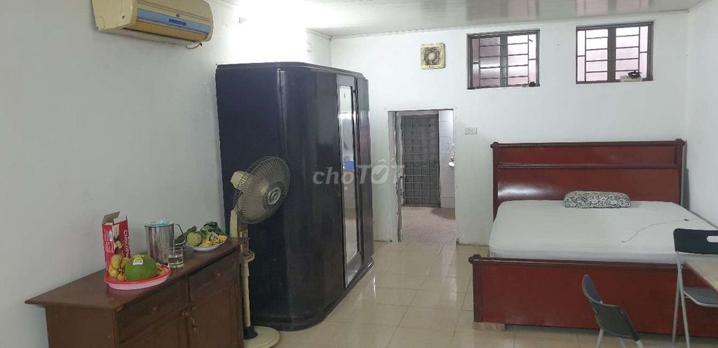 Independent One-Story House with Private Kitchen and Bedroom