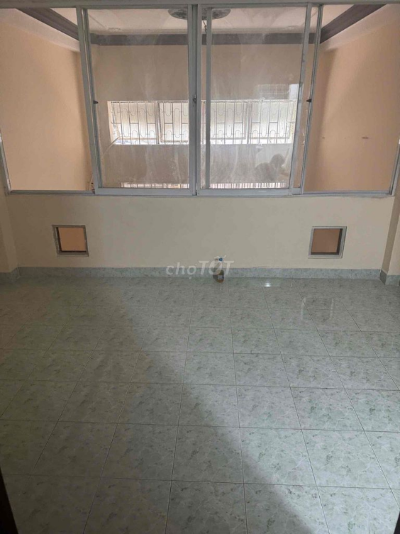 Spacious House for Rent in Lac Long Quan, Tan Binh District