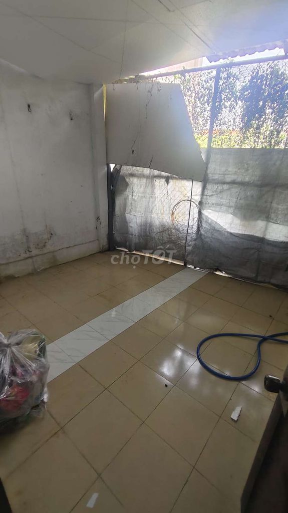 One Bedroom House on Do Xuan Hop Street