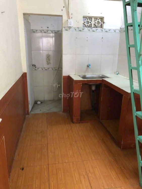 Compact 1-story + 1-loft house, near road, good for small family/group