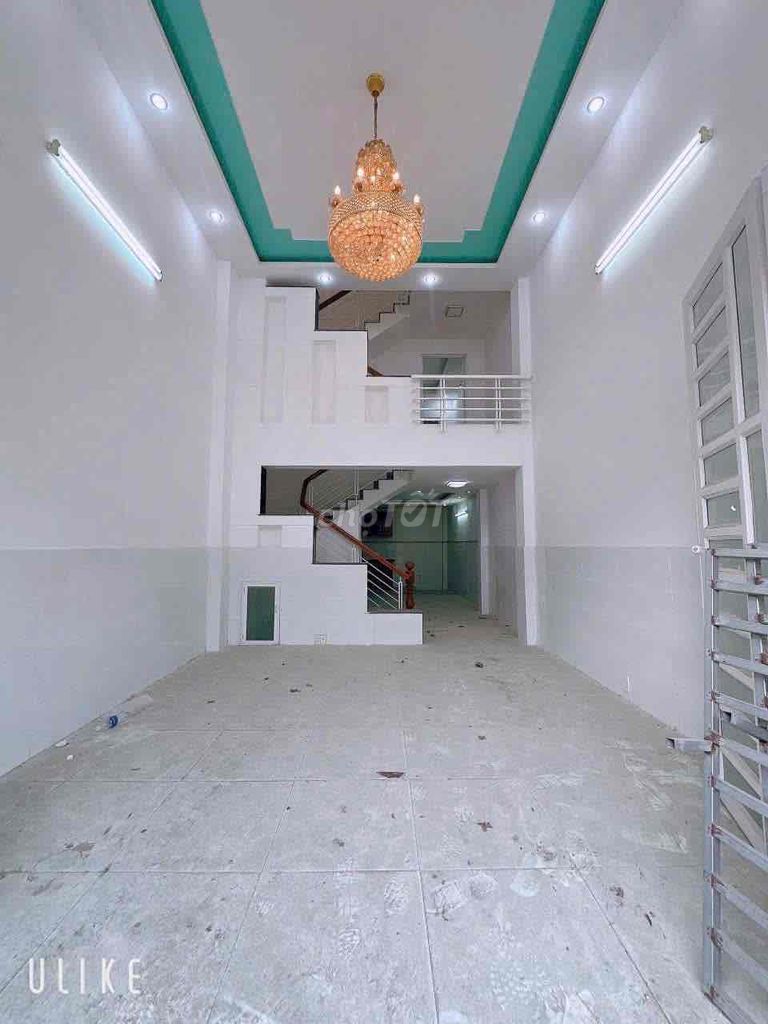 Modern Townhouse with Parking in Nha Be