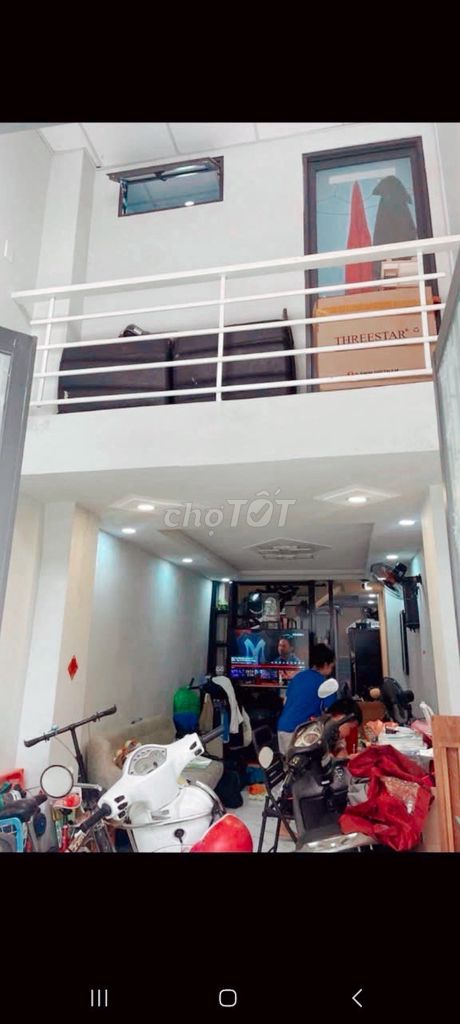 Spacious Two-Bedroom House in Le Van Sy